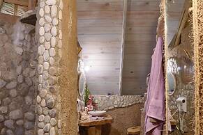 CHALET TROPICAL Hotel & Pool Bar Restaurant