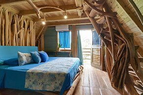 CHALET TROPICAL Hotel & Pool Bar Restaurant