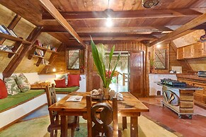 CHALET TROPICAL Hotel & Pool Bar Restaurant