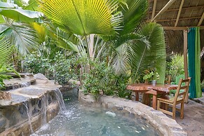 CHALET TROPICAL Hotel & Pool Bar Restaurant