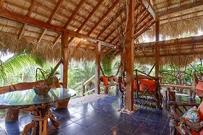 CHALET TROPICAL Hotel & Pool Bar Restaurant