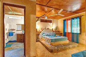 CHALET TROPICAL Hotel & Pool Bar Restaurant
