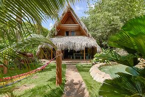 CHALET TROPICAL Hotel & Pool Bar Restaurant