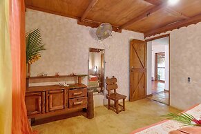 CHALET TROPICAL Hotel & Pool Bar Restaurant