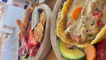 CHALET TROPICAL Hotel & Pool Bar Restaurant