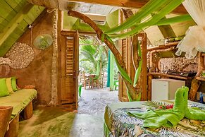 CHALET TROPICAL Hotel & Pool Bar Restaurant