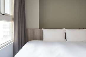 Sparrow Hotel