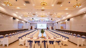 Van Phat Riverside Hotel