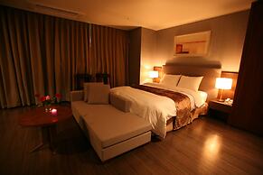 Hyunjin Tourist Hotel