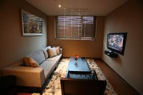 Hyunjin Tourist Hotel