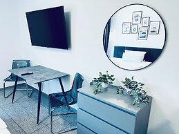Lipp Apartments