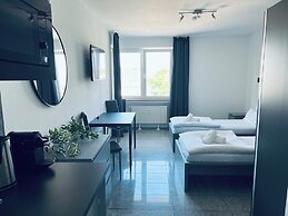 Lipp Apartments