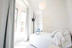 Hostal Express by gaiarooms