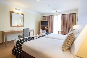 Paradise Hotel