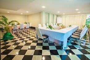 Paradise Hotel