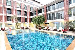 Paradise Hotel