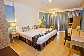 Paradise Hotel