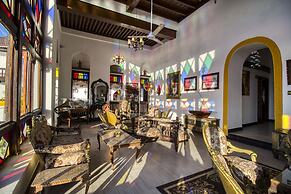Tembo House Hotel
