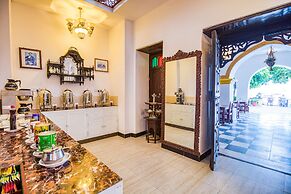Tembo House Hotel