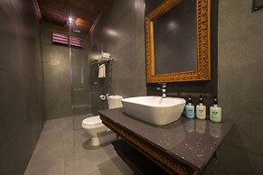 Tembo House Hotel