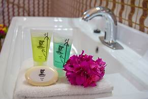 Tembo House Hotel