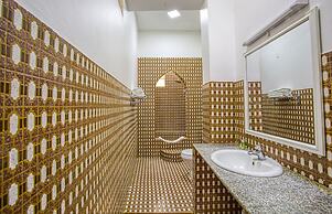 Tembo House Hotel