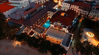 Tembo House Hotel