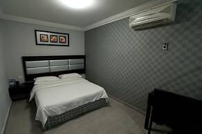 T Hotel