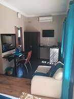 24 Onvrey Guest House