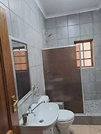 24 Onvrey Guest House