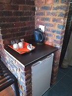 24 Onvrey Guest House
