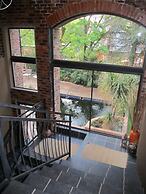 24 Onvrey Guest House