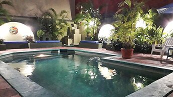 Hotel Solimar Inn Suites