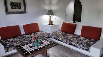 Hotel Solimar Inn Suites