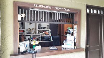 Hotel Solimar Inn Suites