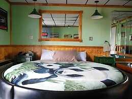 Motor court Motel