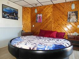 Motor court Motel