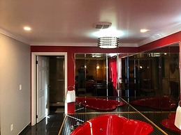 Motor court Motel