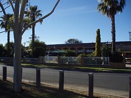 Lakeview Motel
