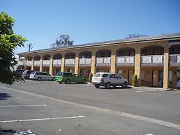 Lakeview Motel