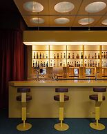 Pavilion Hotel & Social Club