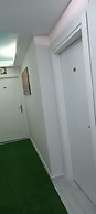 Armis Hostel