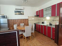 Holiday Home Višnja with Pool