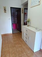 Holiday Home Višnja with Pool