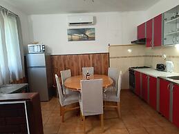 Holiday Home Višnja with Pool