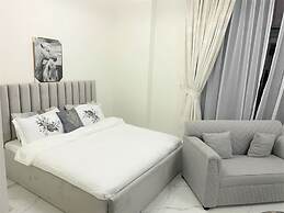 Amazing Stay in Majan Dubai