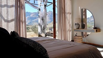 Hohenstein Lodge l Ondili