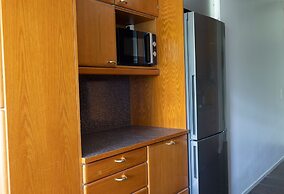 2ndhomes 2BR Center Apartment w Balcony