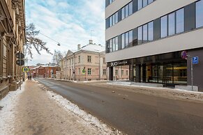 Bob W Tartu Old Town
