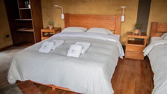 Fleur Lodge